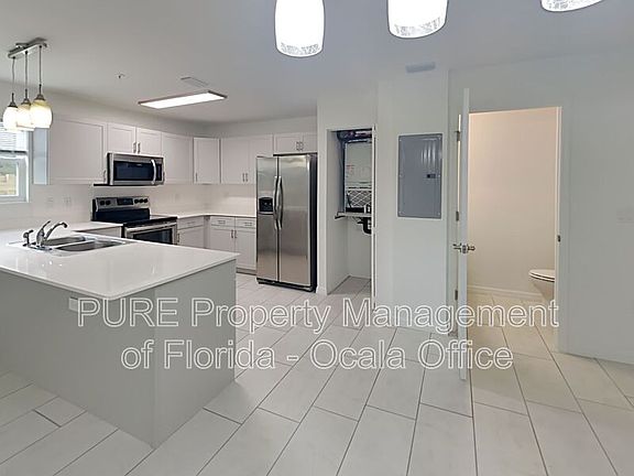 3rd image of 339 NE Sanchez Ave #102