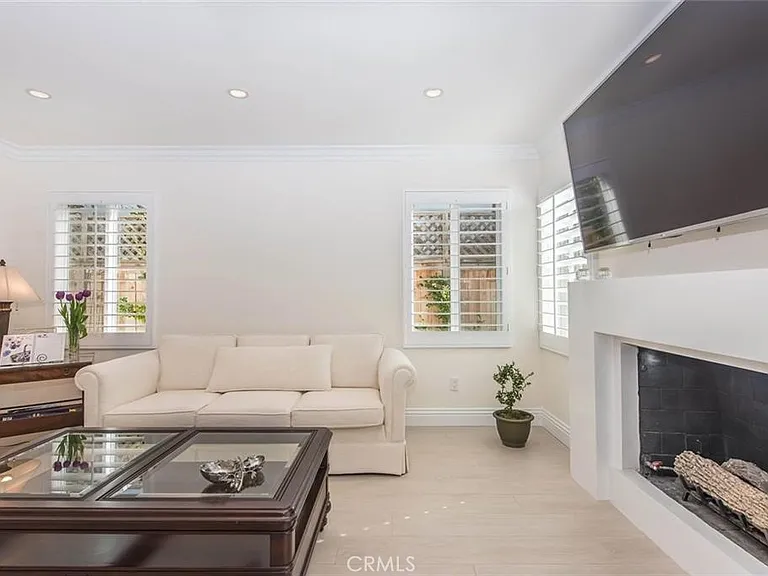11 Wickland — Photo 12