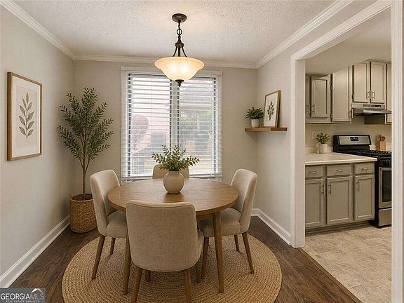 4th image of 2785 Country Ct SE