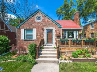 18426 Perth Ave, Homewood, IL 60430