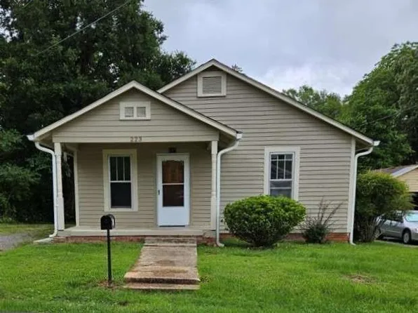 223 Gordon St, Bremen, GA 30110