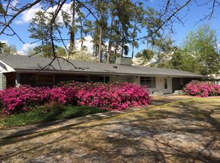 103 Crescent St, Tabor City, NC 28463