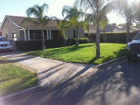 3rd image of 1053 W 24th St