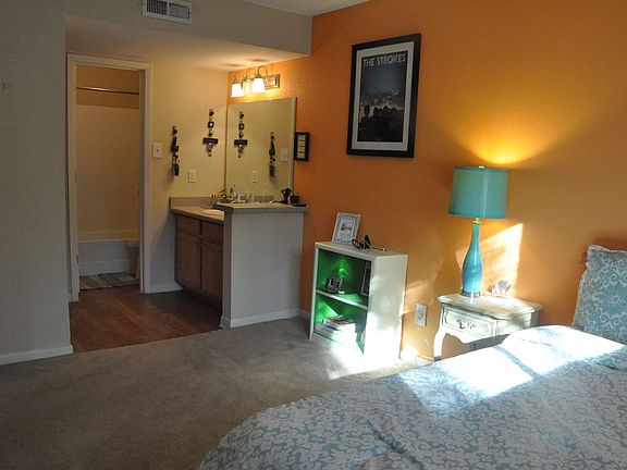 3rd image of 2904 Barton Skwy APT 281