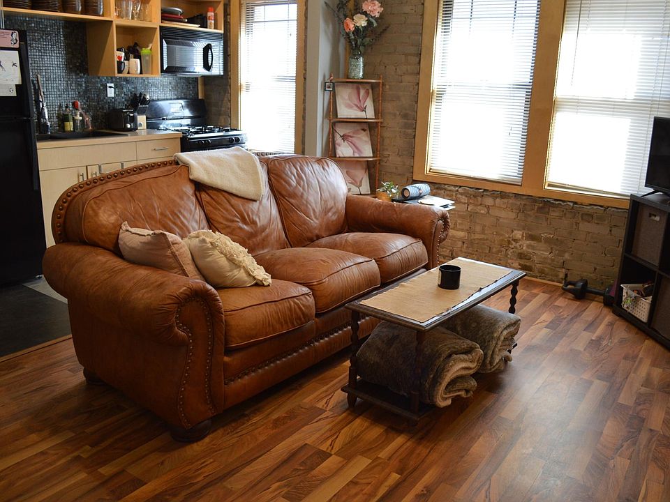 1st image of 615 E 16th St #104
