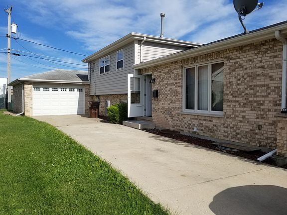 2nd image of 14433 Mozart Ave