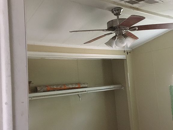 3rd image of 2155 N Halo Dr