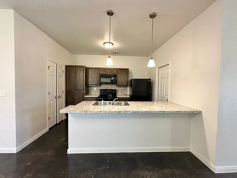 4507 Skyflower Ln — Photo 6
