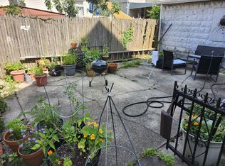 395 E 2nd St, Brooklyn, NY 11218