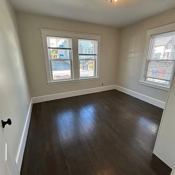 215 Ferry St #1 — Photo 8