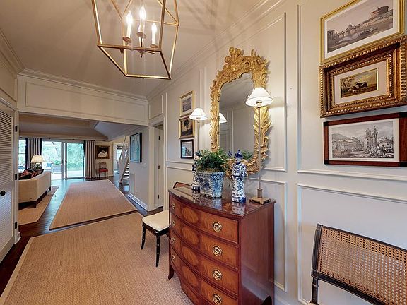 3rd image of 19 Kings Ln