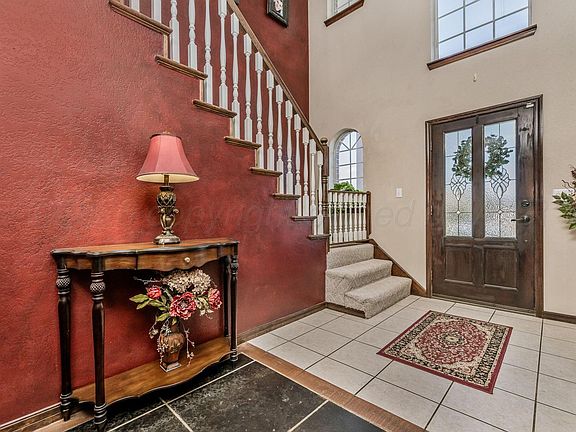 2nd image of 33 Tiffany Ln