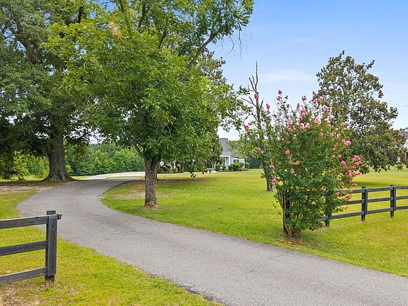 3rd image of 3371 Tom Bartles Road