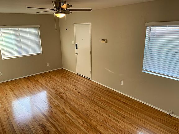 3rd image of 3709 Mississippi St