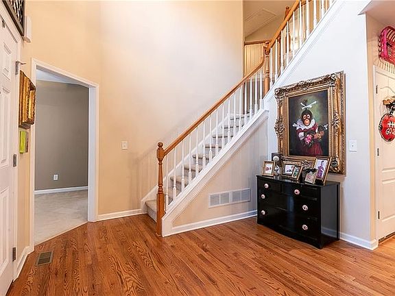 4th image of 3817 Coralberry Way