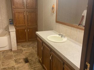 25 James Rd, Humboldt, TN 38343