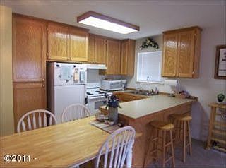 4th image of 2315 NE 28th St