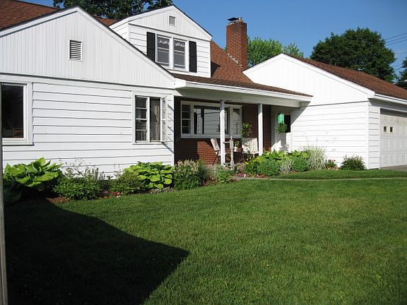 2nd image of 51 Farmer St