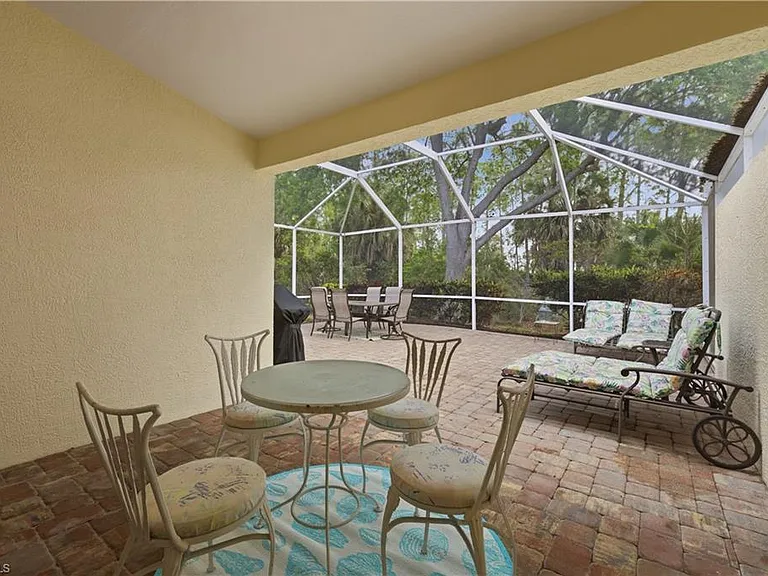 5778 Greenwood Cir — Photo 28