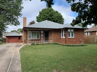 504 N 6th St, Wood River, IL 62095