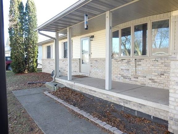 3rd image of 5769 Gardenia Ave