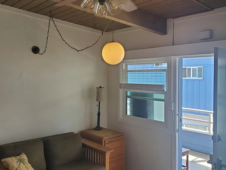 821 1/2 Coronado Ct — Photo 16