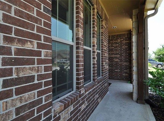 2nd image of 21518 Kings Bend Dr