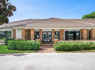 114 Glenbrook Ct, Atlantis, FL 33462