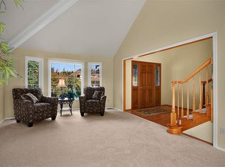 24535 SE 45th St, Issaquah, WA 98029
