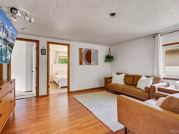 4th image of 3915 Pueblo St