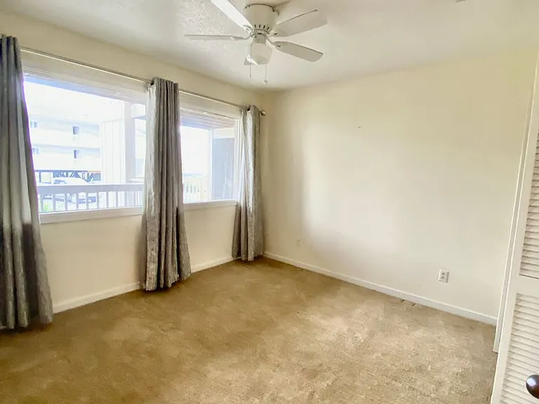 6112 Harbourside Dr — Photo 7
