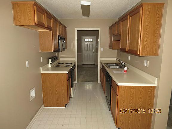 3rd image of 6793 Meadow Chase Ln