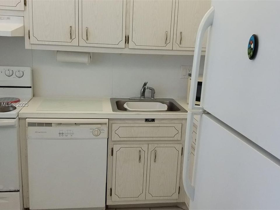 1st image of 3091 NW 46th Ave APT 405C