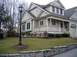 32 Roosevelt Rd, Lexington, MA 02420