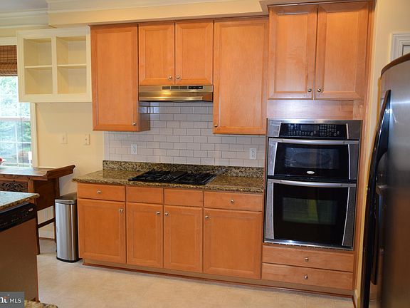 5th image of 3551 Carriage Walk Ln