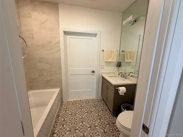 17205 Aspenwood Dr — Photo 5