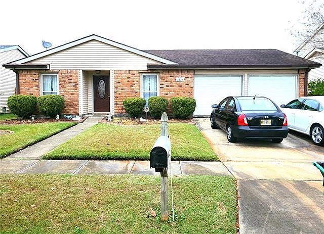 1st image of 2020 Bayou Oaks Dr