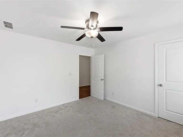 13459 Gardiner Ln — Photo 35