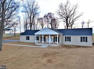 461 Cranes Ln, Ranson, WV 25438