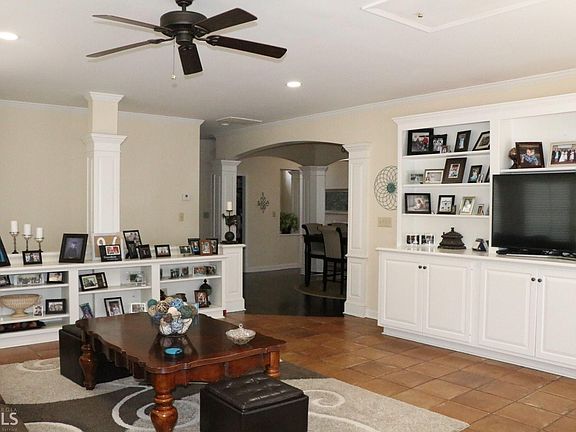 4th image of 117 Deerfield Ln