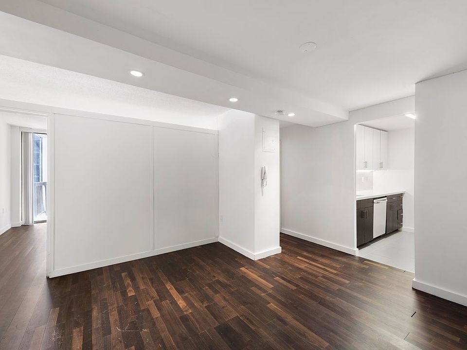 1st image of 184 Lexington Ave #15AX