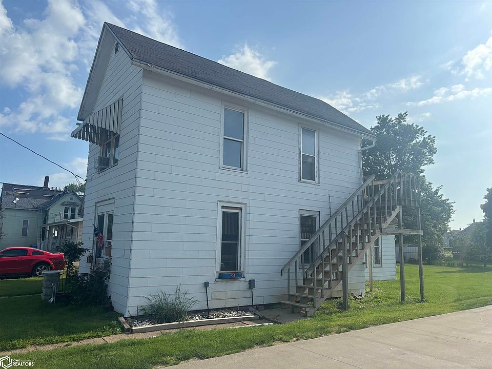 1st image of 131 N Willard St