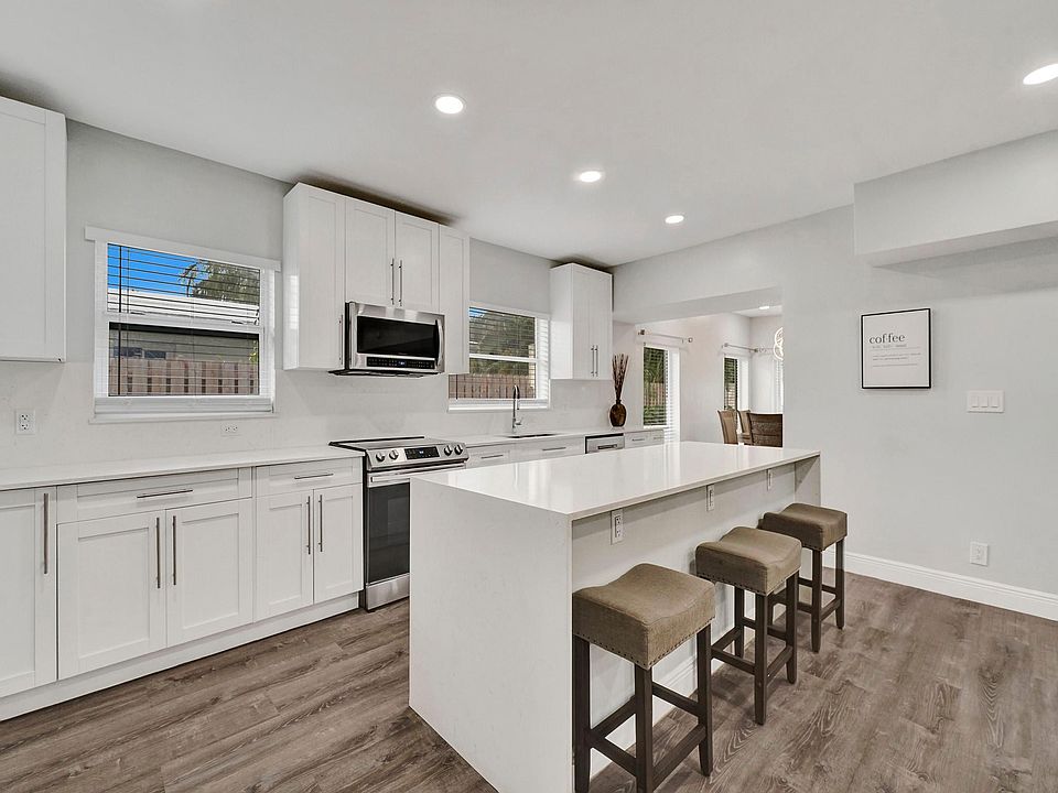 1st image of 3261 Aqua Vista Drive