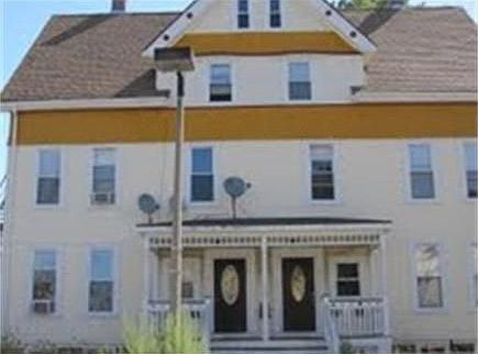 2nd image of 80 Bernard St