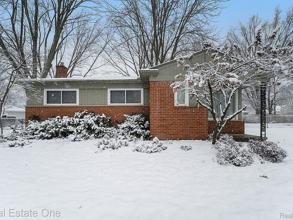 1st image of 723 Poplar Ave