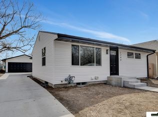 2240 S 60th St, Lincoln, NE 68506
