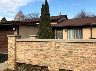 19840 Villa Dr S #1, Southfield, MI 48076