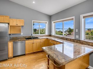 17951 Brittany Dr SW, Seattle, WA 98166