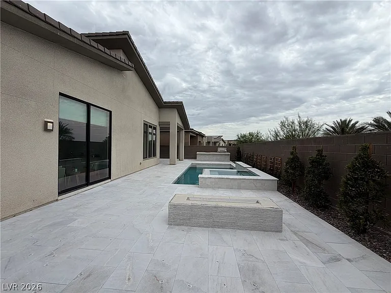5040 Terramont Dr — Photo 35