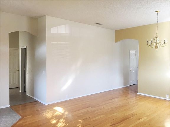 3rd image of 10416 Morton Ct